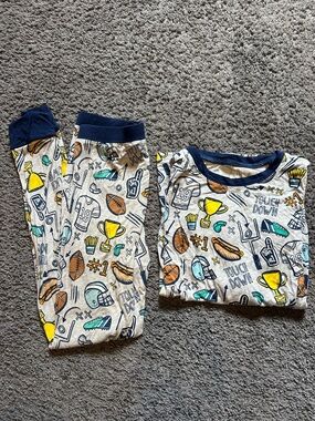 Little Sleepies Gray Football Print Pajama Set with Navy Trim. Size 7/8